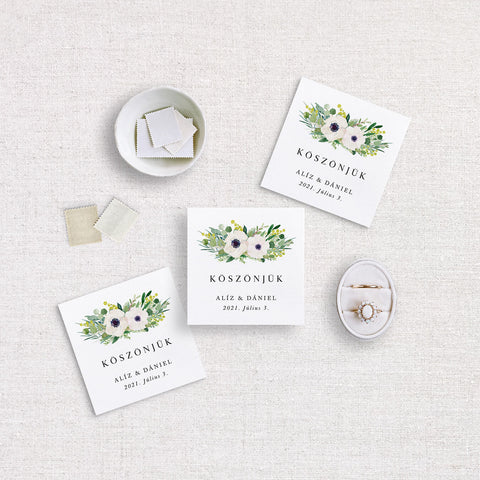 Fehér virágos esküvői címke